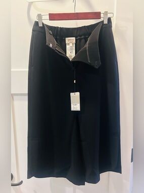 Giorgio Armani Black Women's A-Line below the knee pants